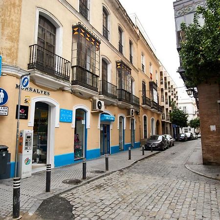 Apartamento Monsalves Courtyard By Valcambre Sevilla Exterior foto