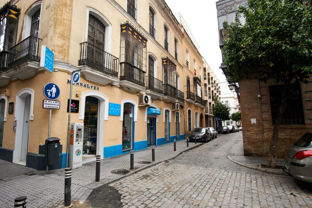Apartamento Monsalves Courtyard By Valcambre Sevilla Exterior foto