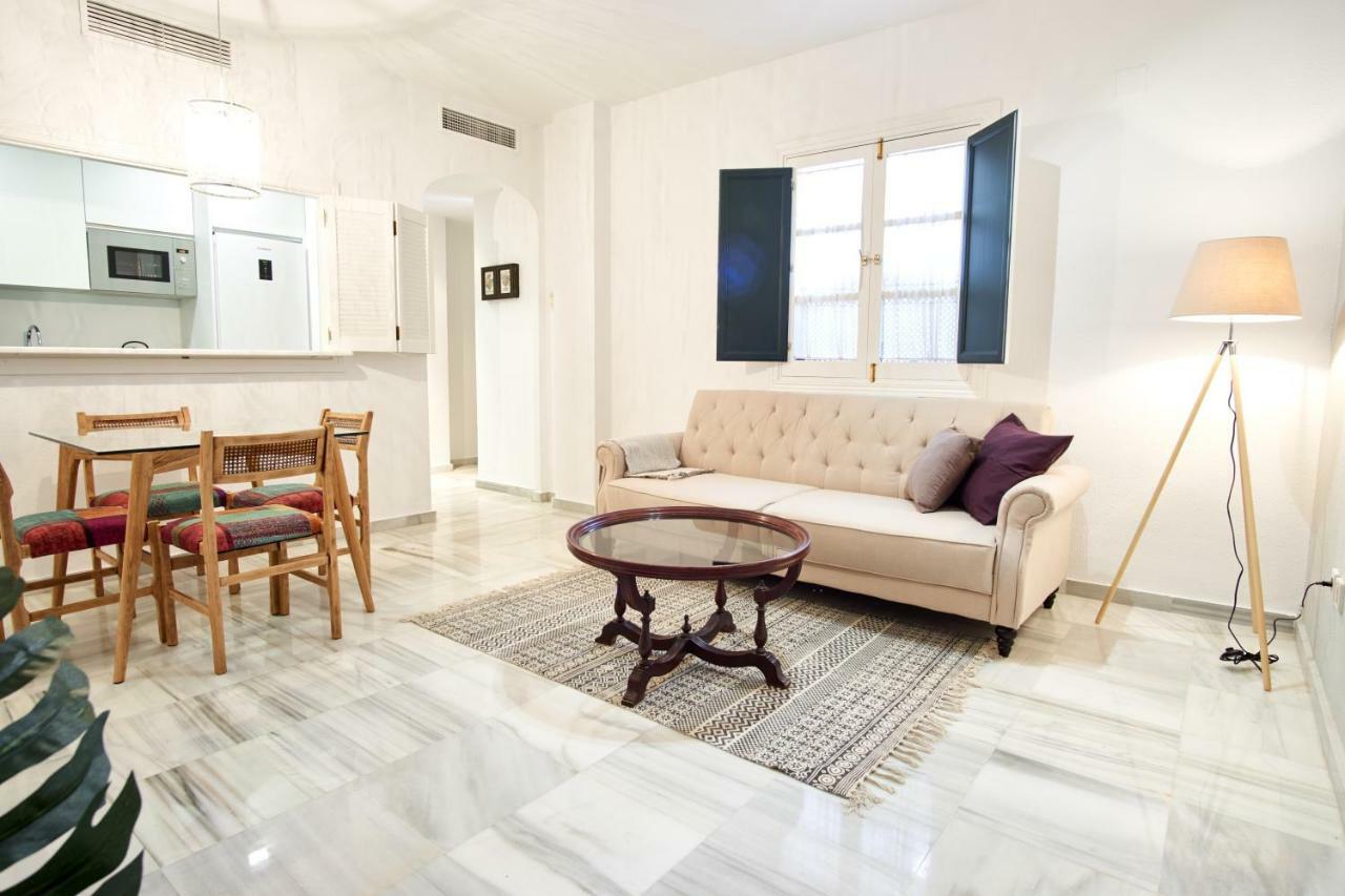 Apartamento Monsalves Courtyard By Valcambre Sevilla Exterior foto